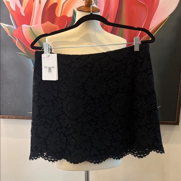 Valentino Lace Skirt - Picture 1 of 13